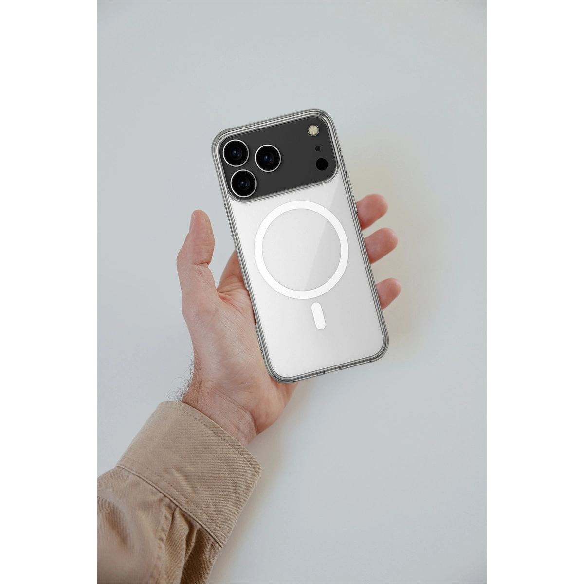 Apple İphone 17 Pro Max Kılıf Magneticsafe Şeffaf Silikon - Şeffaf