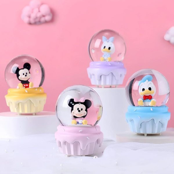 mdn-kh002k-alk3112_mickey-mouse-isikli-kar-kuresi-9-cm-alk3112-151542862-sw1600sh1600-814dt7t1.jpg Mickey Mouse Işıklı Kar Küresi 9 Cm Alk3112